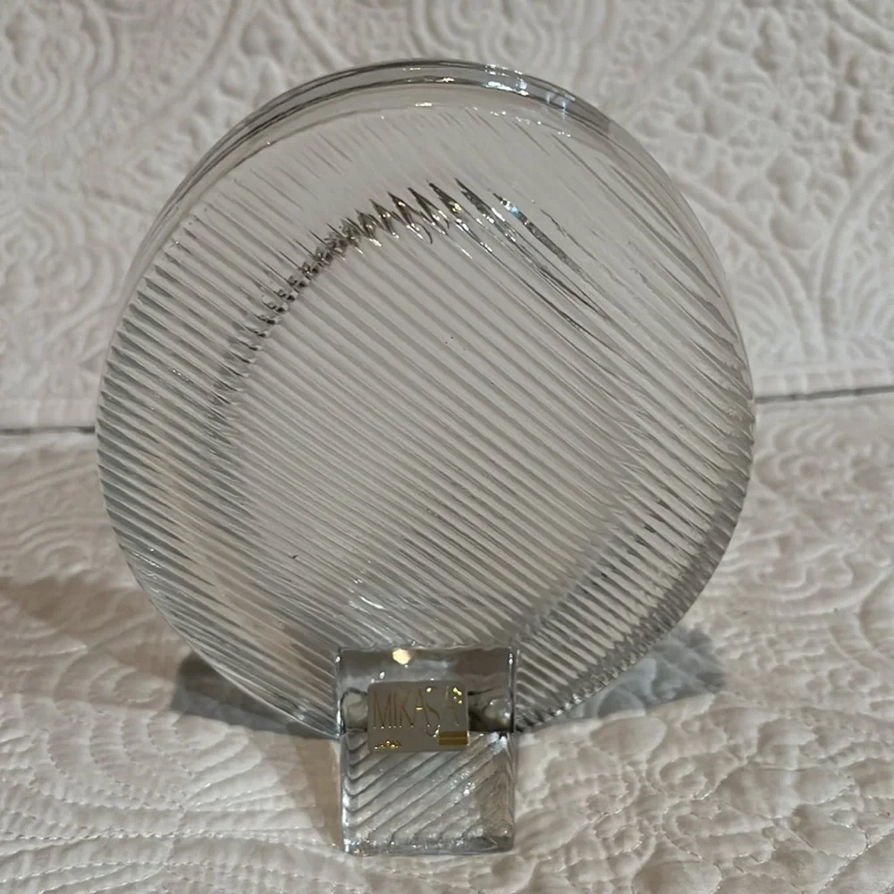 Mikasa oval crystal picture frame‎